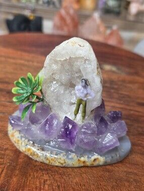 Druzy Geode On Amethyst And Agate Figurine  2.73 In